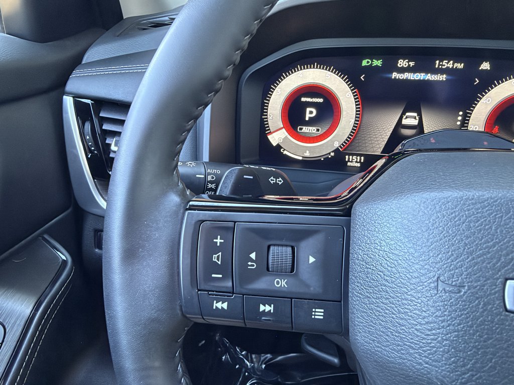 Used 2025 Nissan Rogue Platinum w/ Tech Package AWD/4WD image 27