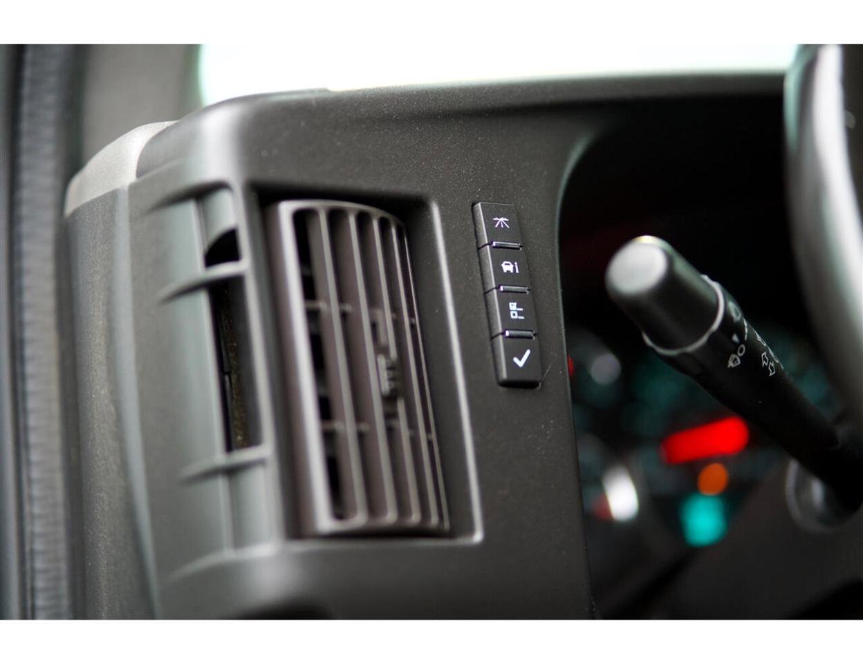 Used 2019 Chevrolet Express 2500 w/ Driver Convenience Package image 26