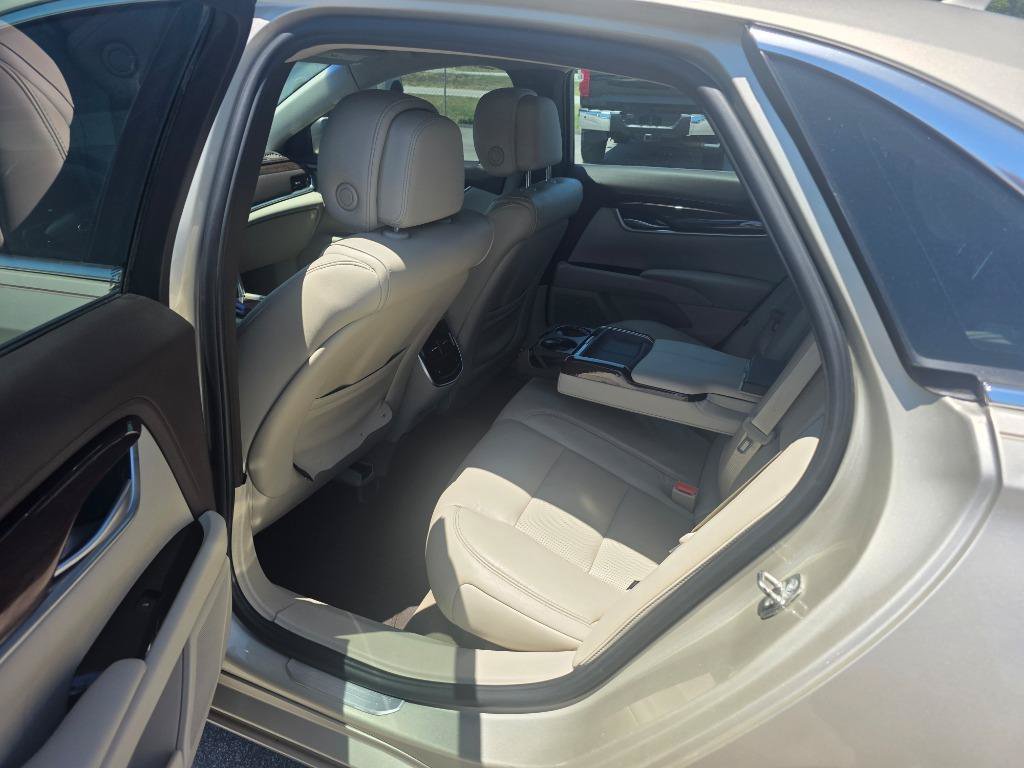 Used 2014 Cadillac XTS Luxury w/ Driver Awareness Package AWD/4WD image 7