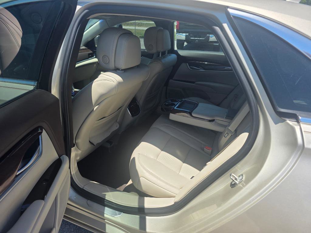 Used 2014 Cadillac XTS Luxury w/ Driver Awareness Package AWD/4WD image 7