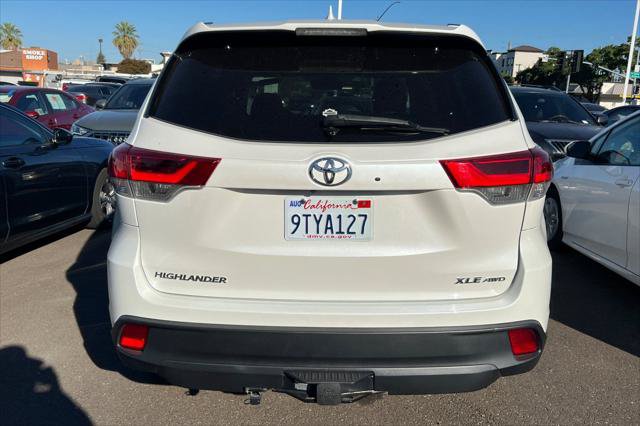 Certified 2019 Toyota Highlander XLE AWD/4WD image 5