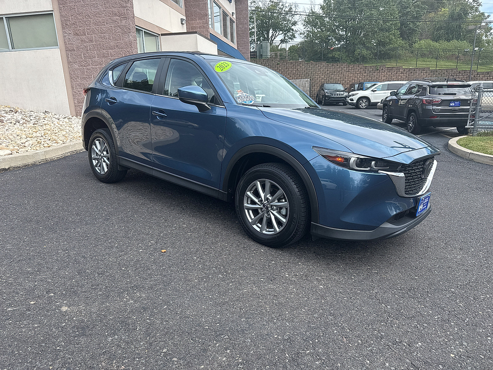 Used 2023 MAZDA CX-5 AWD 2.5 S image 2