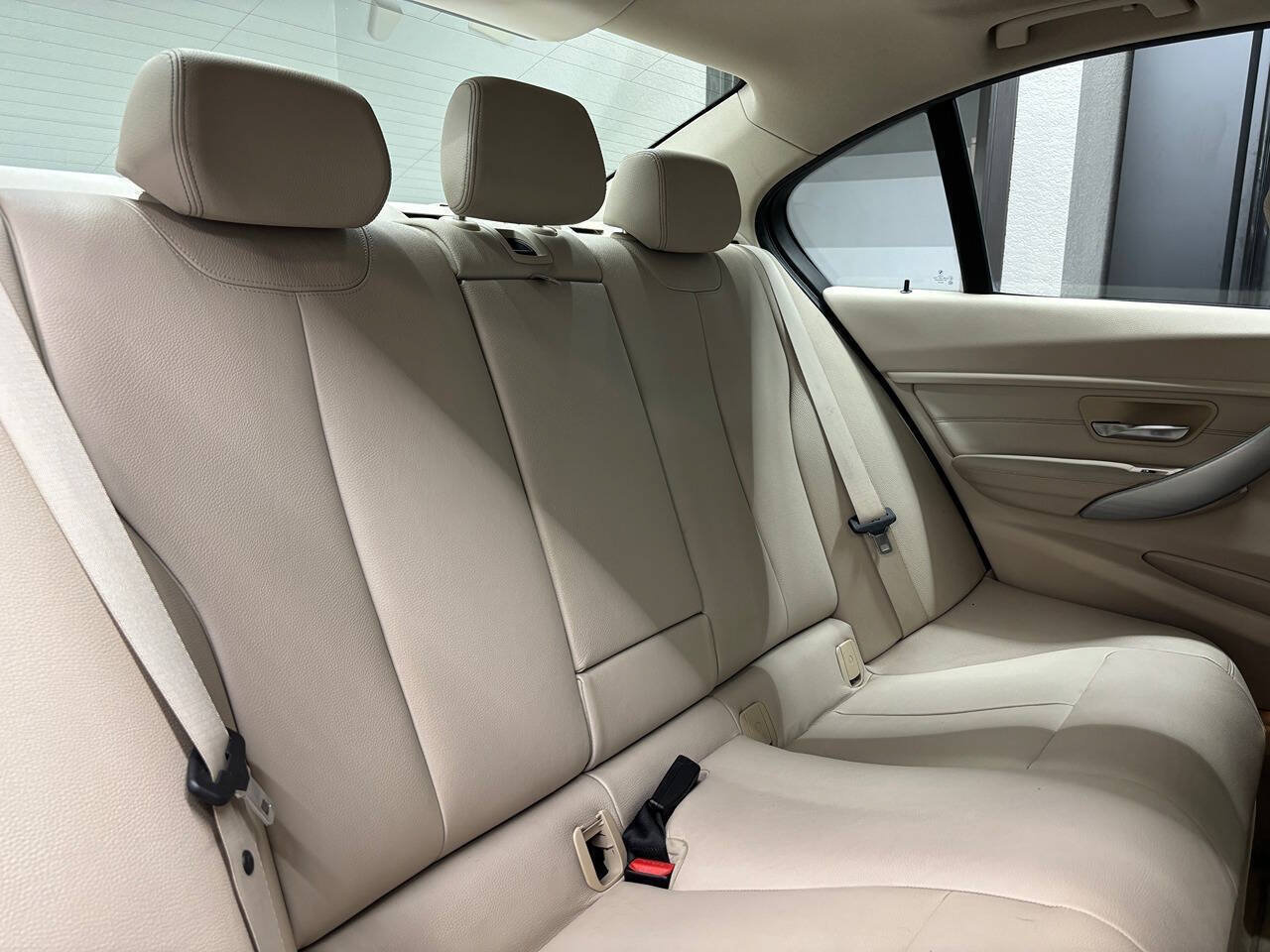 Used 2013 BMW 328i xDrive Sedan AWD/4WD image 22