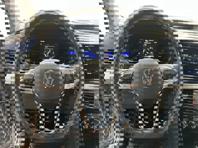 Certified 2023 Volkswagen Taos SE image 7