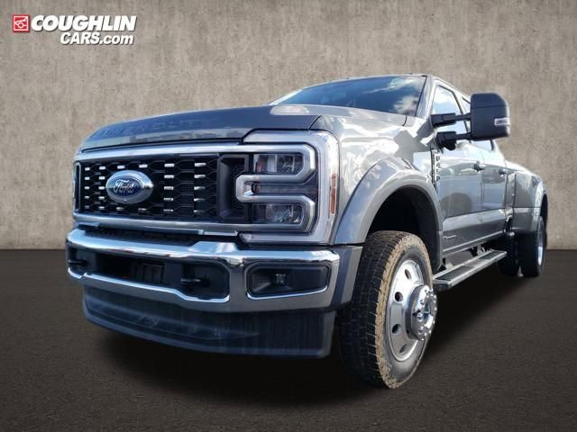 New 2026 Ford F450 XLT w/ XLT Premium Package image 4