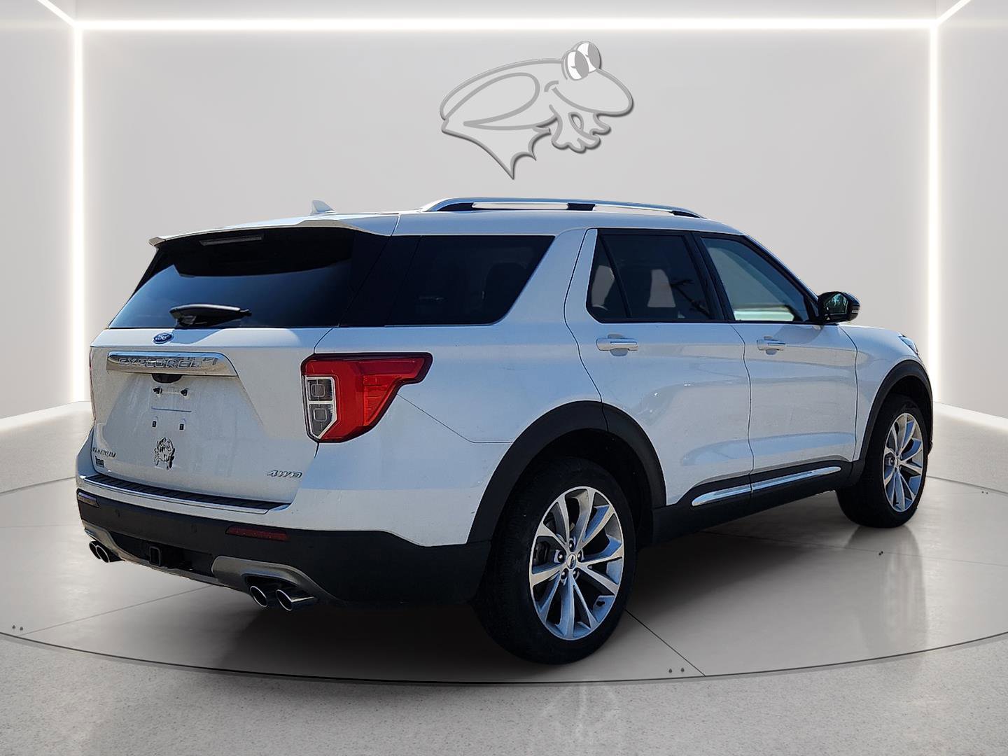 Certified 2023 Ford Explorer Platinum w/ Technology Package image 4