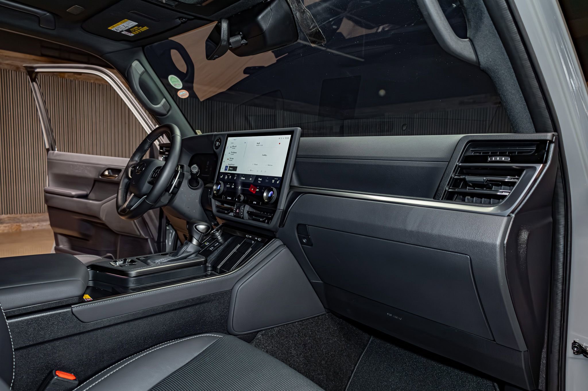 Used 2025 Lexus GX 550 image 16