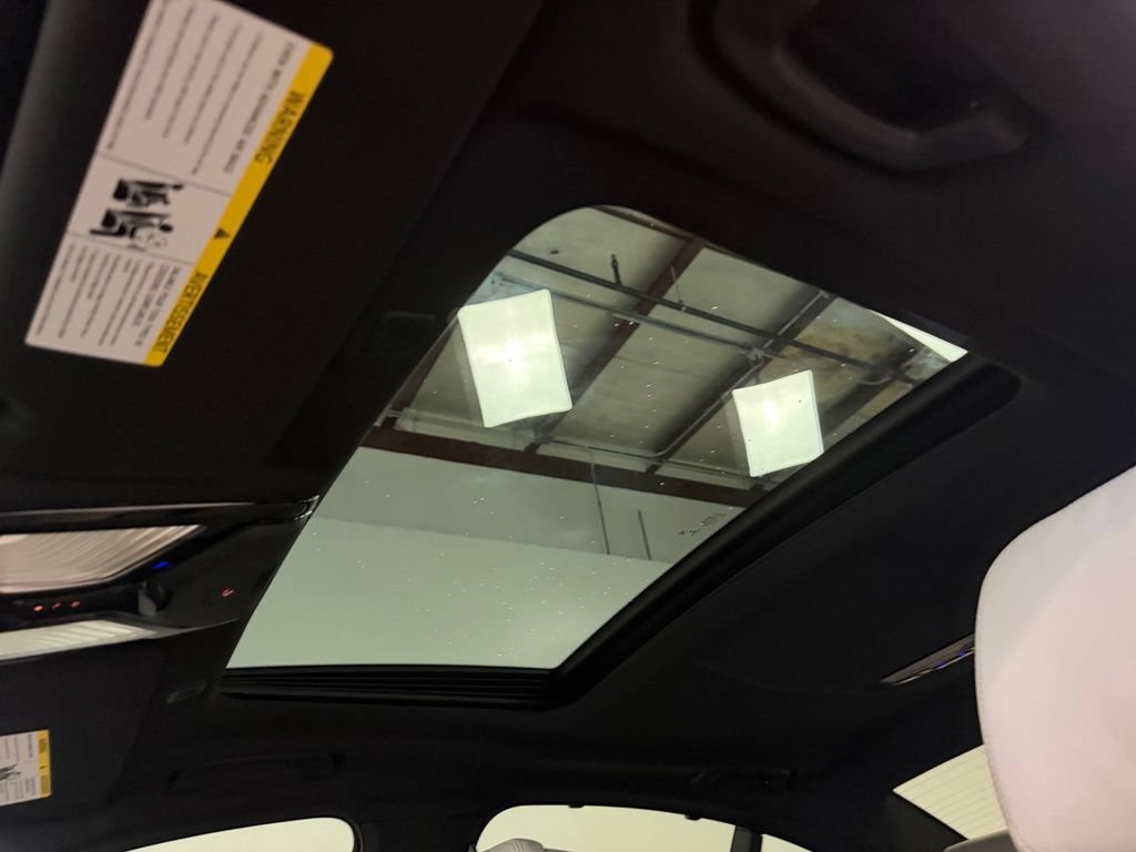 Used 2021 BMW 530i w/ Executive Package RWD image 25