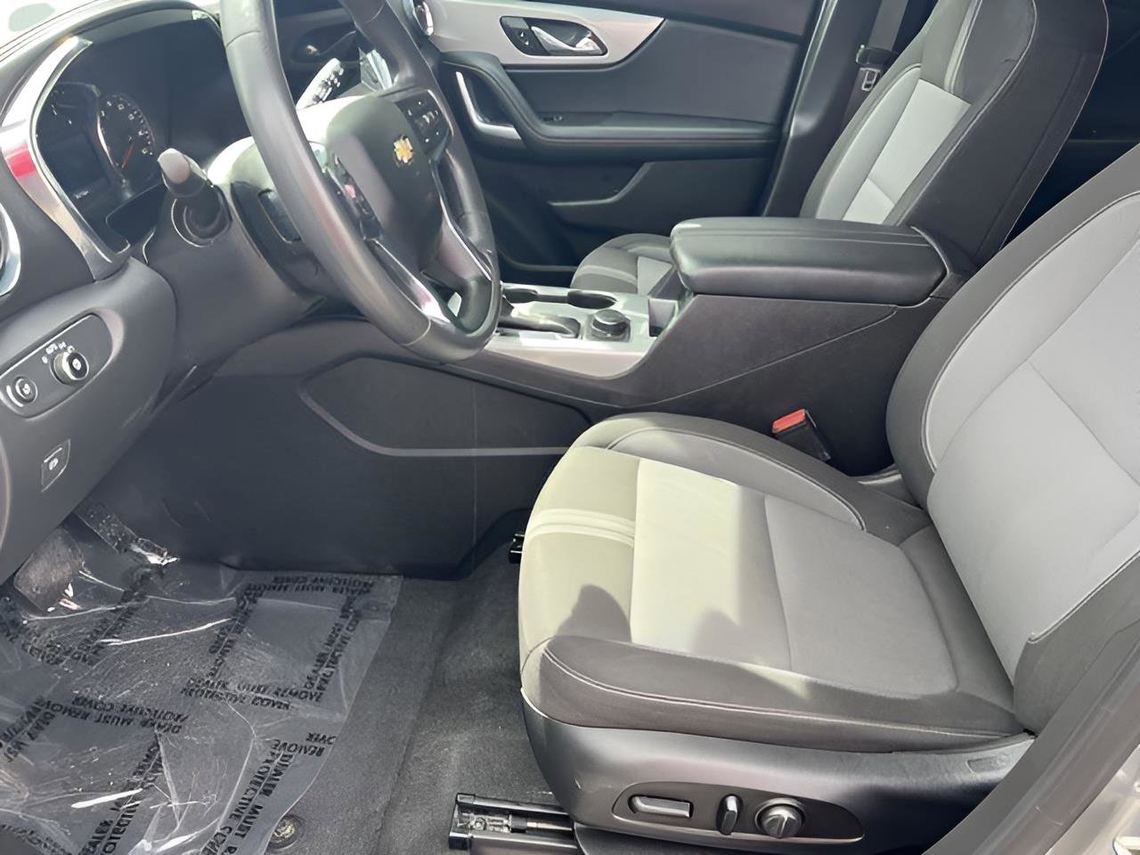 Used 2023 Chevrolet Blazer LT image 9