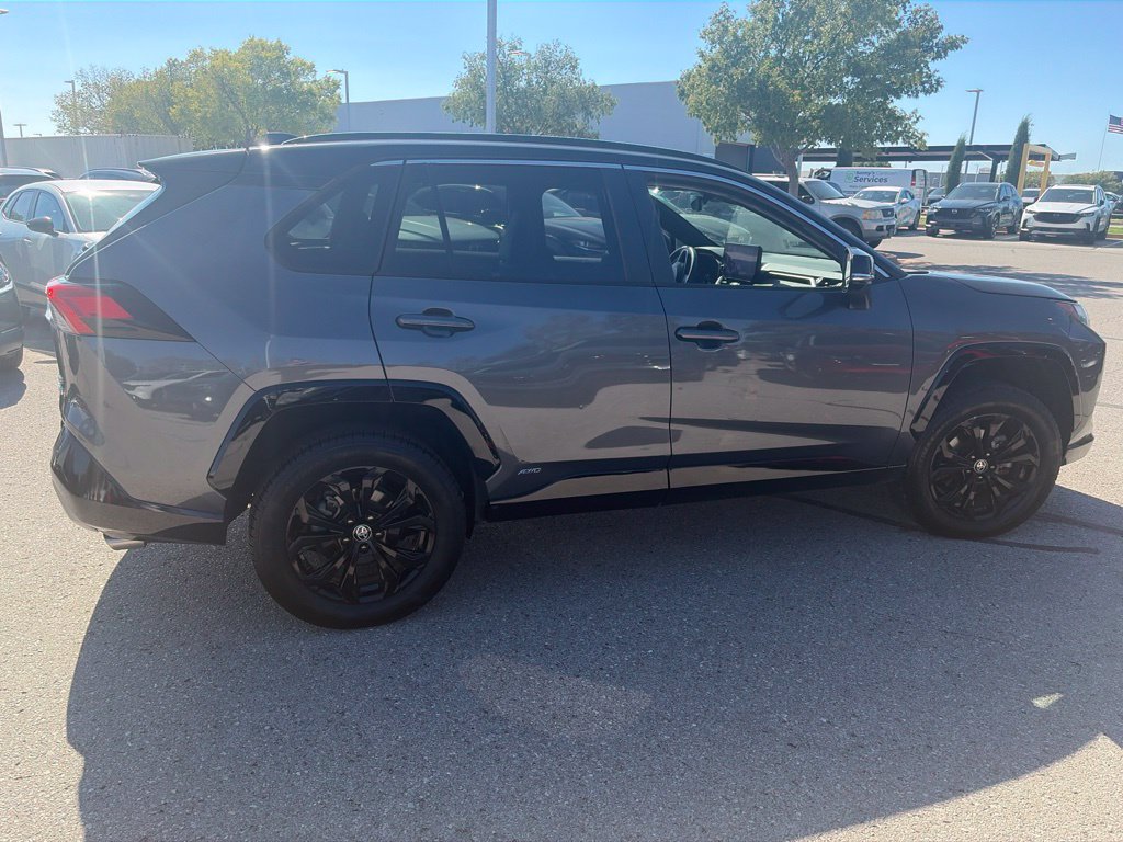 Used 2023 Toyota RAV4 XSE AWD/4WD image 7