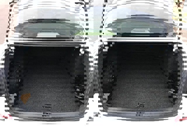 Used 2017 Volkswagen Passat 1.8T SEL Premium image 10