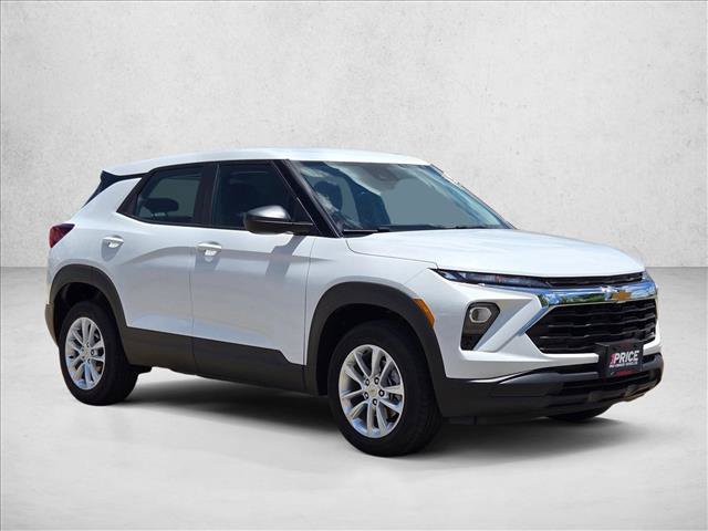 Used 2026 Chevrolet TrailBlazer LS AWD/4WD image 3