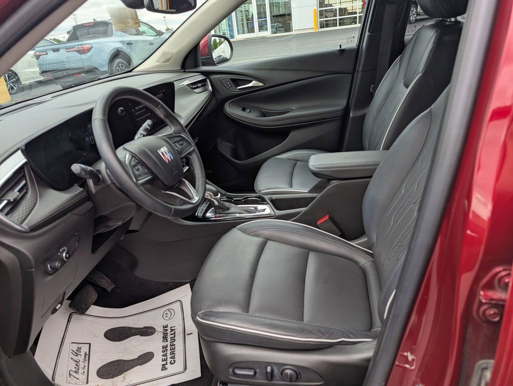 Used 2024 Buick Encore GX Avenir w/ Avenir Convenience Package FWD image 13