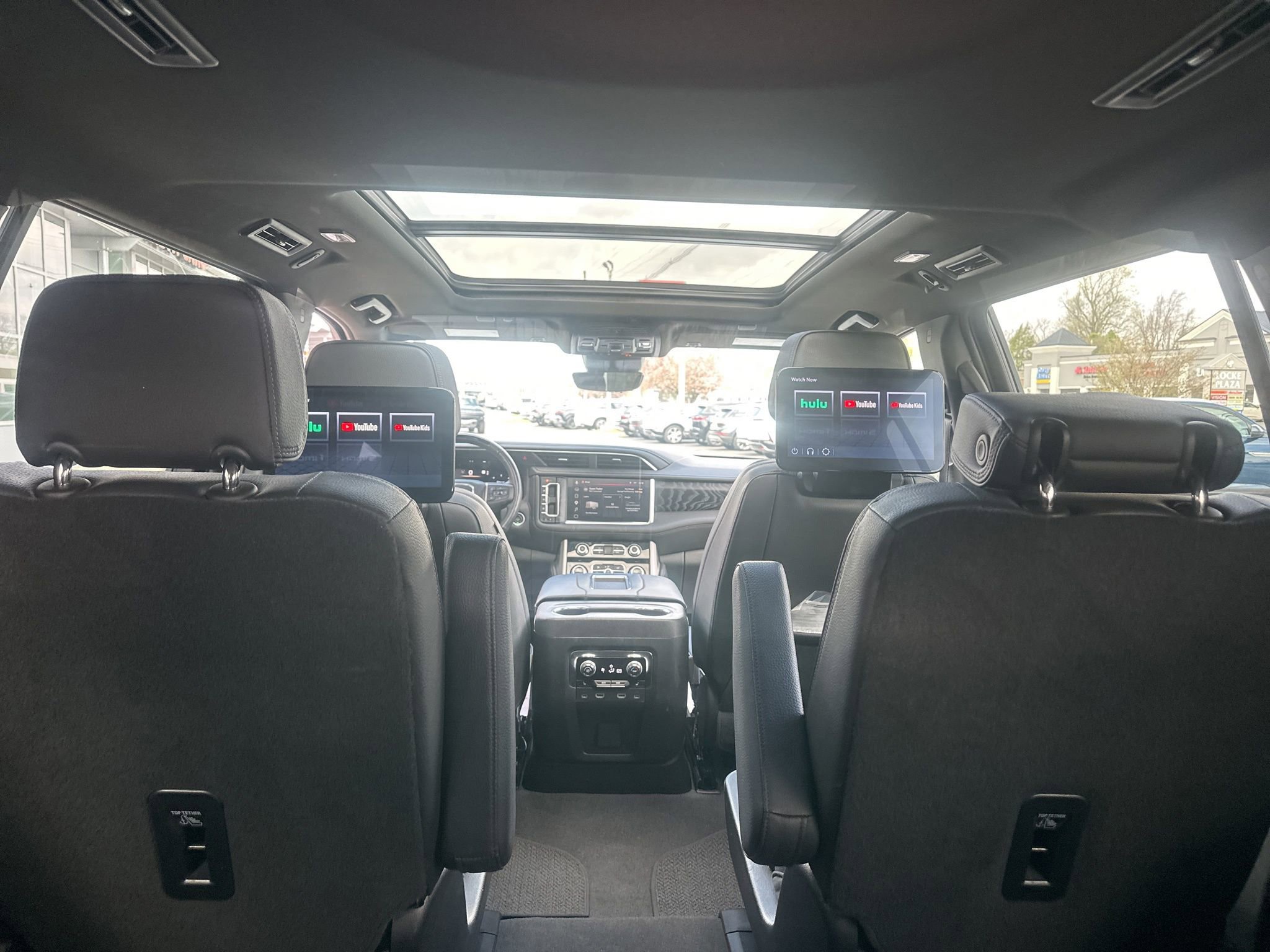 Used 2023 GMC Yukon XL Denali w/ Advanced Technology Package image 21