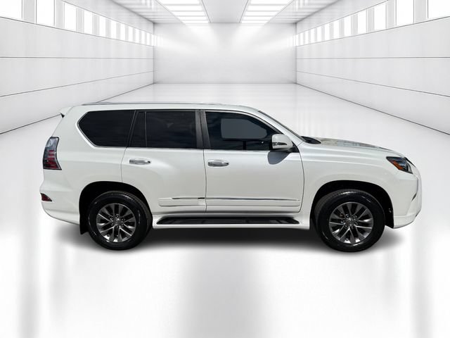Used 2016 Lexus GX 460 Luxury AWD/4WD image 4