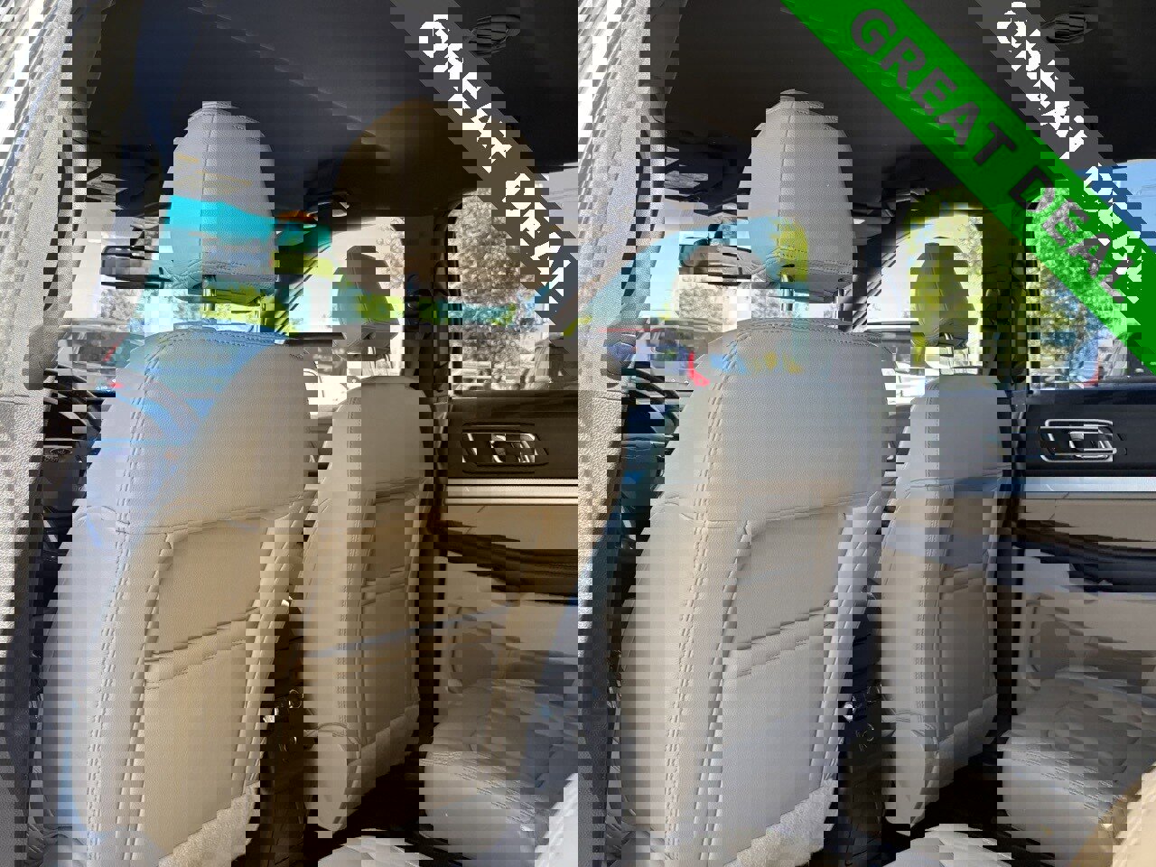 Used 2017 Ford Explorer XLT w/ Equipment Group 202A image 34