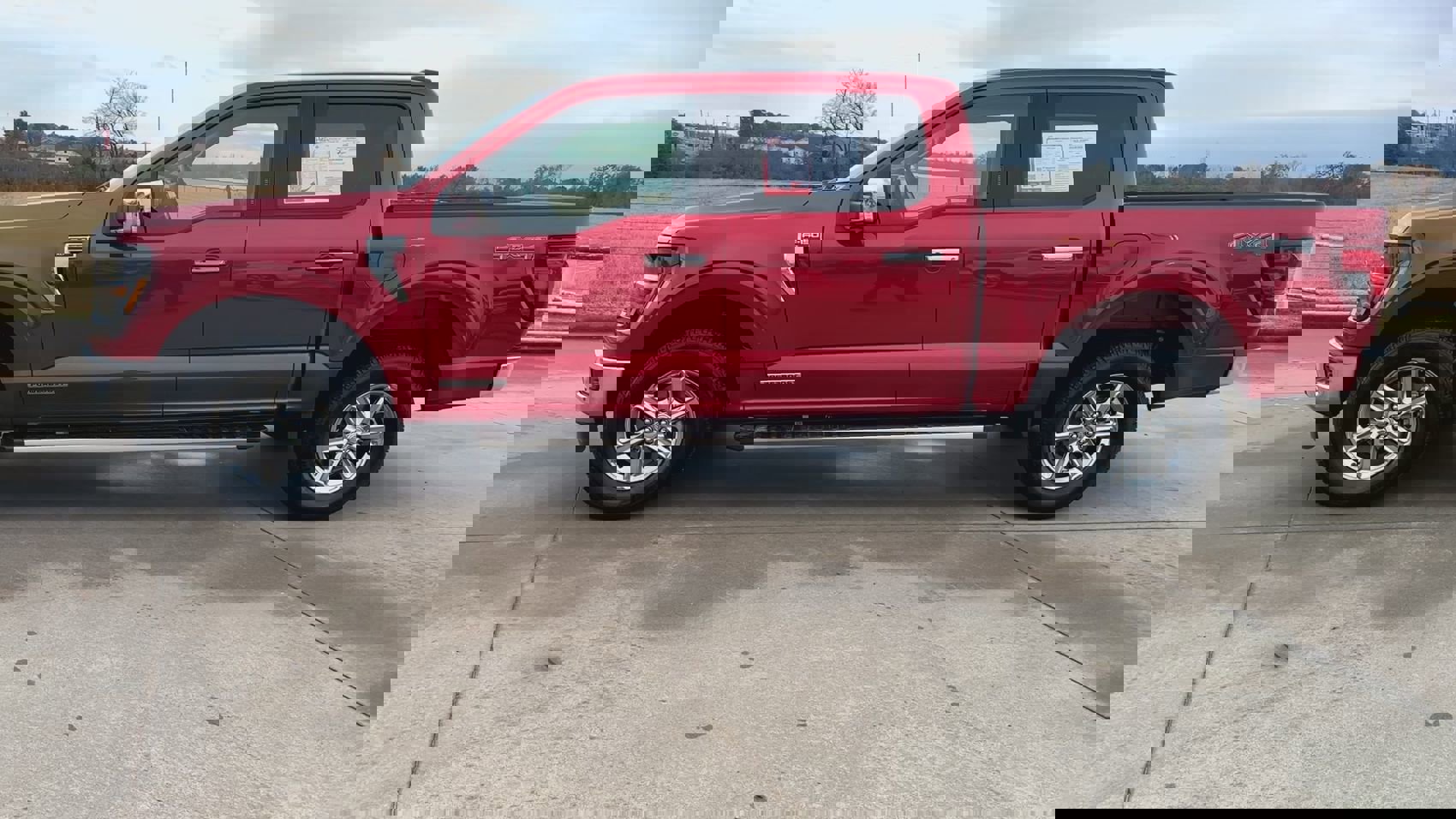 Used 2024 Ford F150 XLT w/ Equipment Group 302A MID image 4