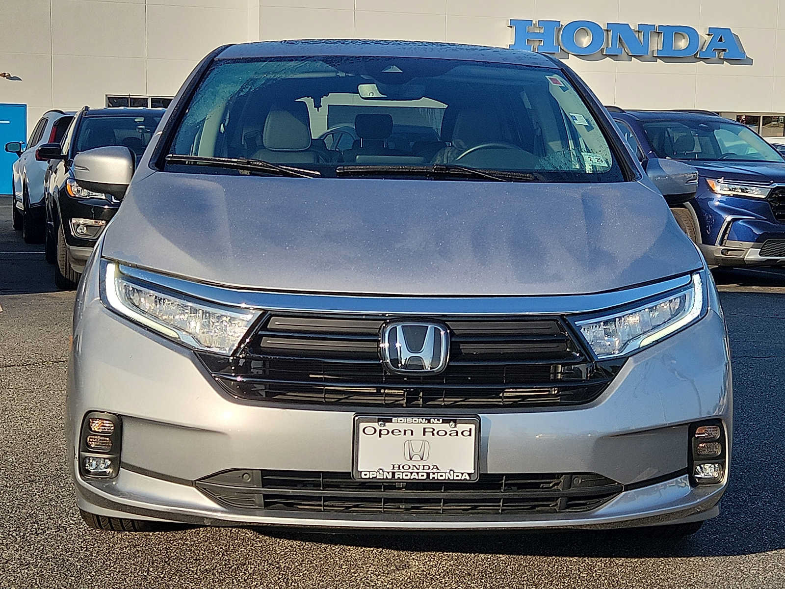 Certified 2024 Honda Odyssey EX-L image 2