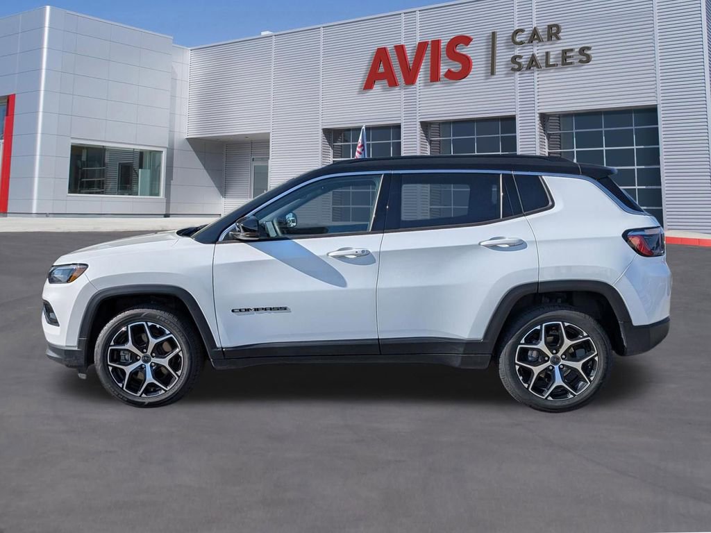 Used 2025 Jeep Compass Limited AWD/4WD image 10
