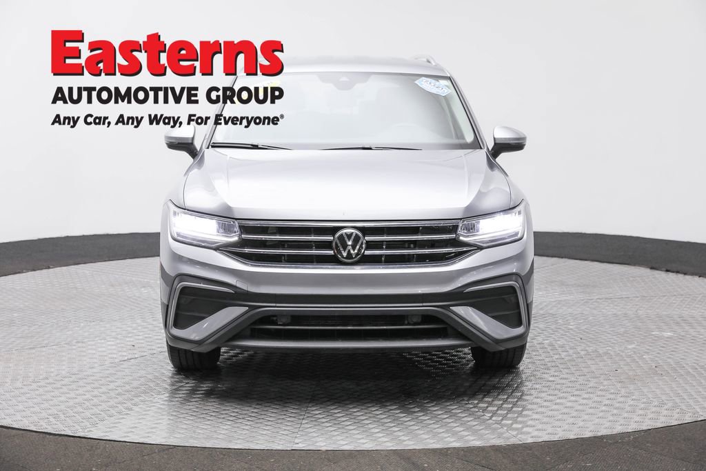 Used 2024 Volkswagen Tiguan Wolfsburg Edition FWD image 2