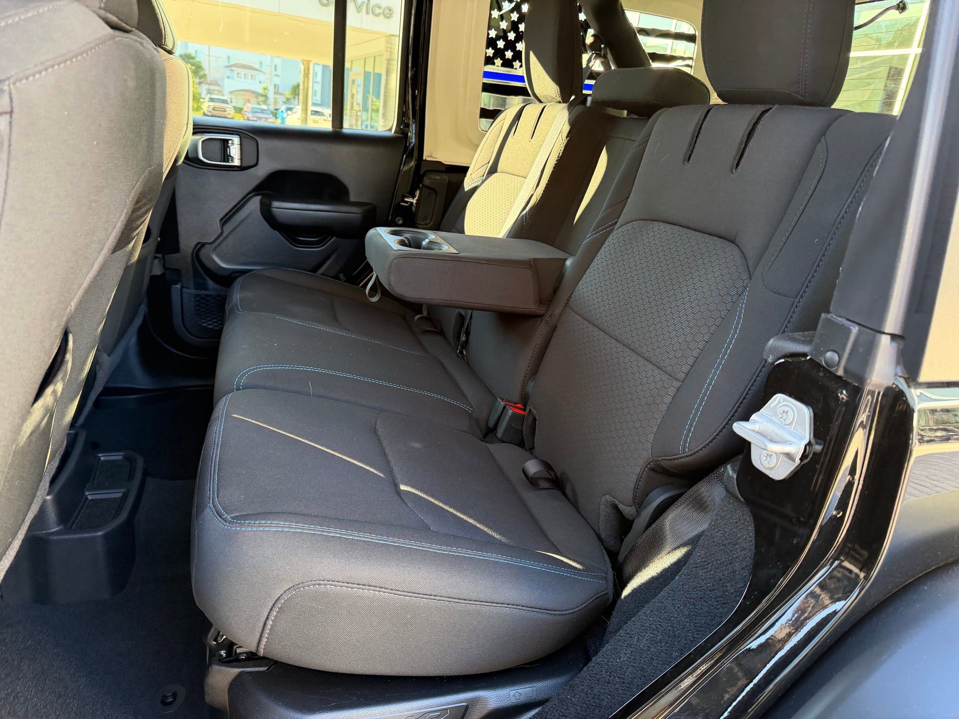 Used 2023 Jeep Wrangler Unlimited Rubicon 4xe image 17