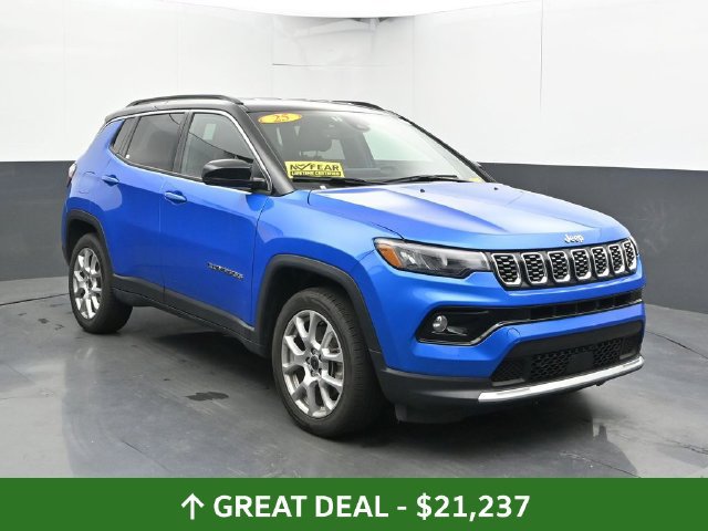 Used 2025 Jeep Compass Limited AWD/4WD image 7