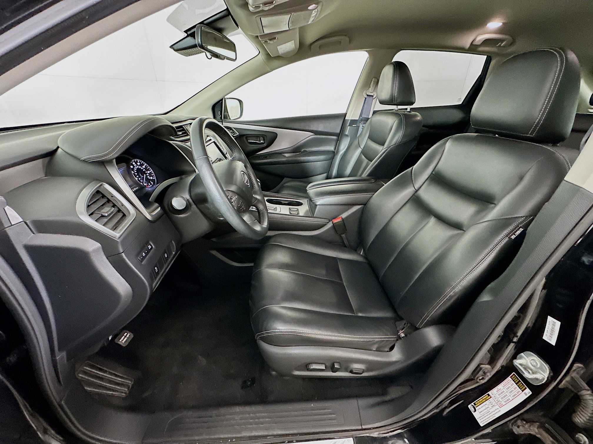 Used 2023 Nissan Murano SV image 13