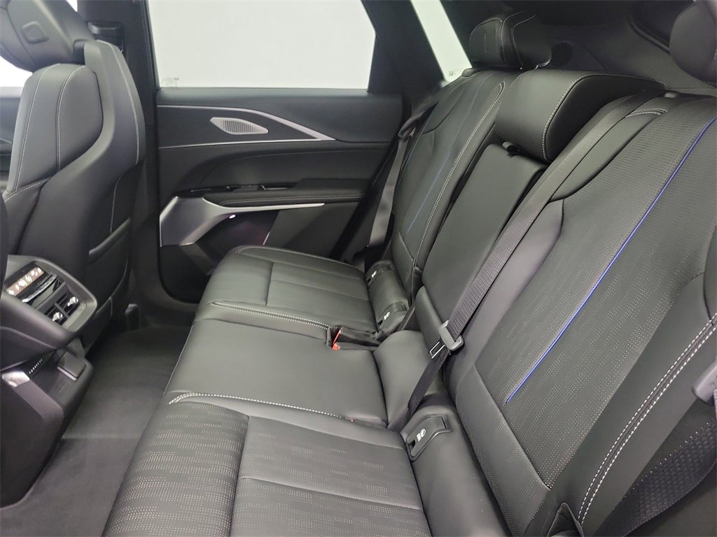 New 2026 Cadillac Lyriq V w/ Exterior Carbon Fiber Package image 27