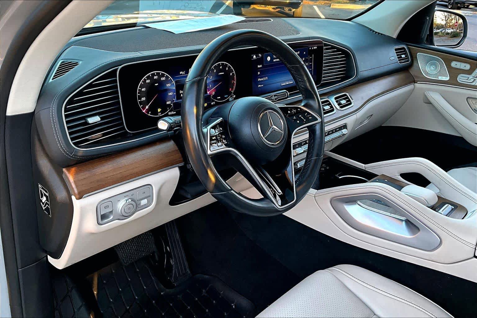 Used 2024 Mercedes-Benz GLS 450 4MATIC image 18