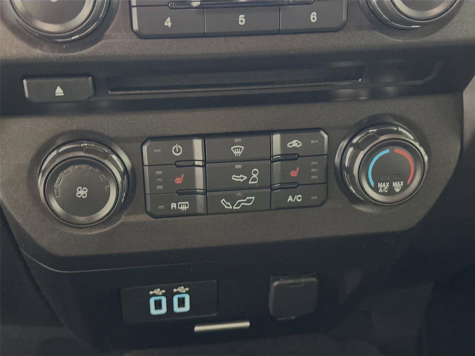 Used 2018 Ford F150 XLT w/ Equipment Group 302A Luxury image 9