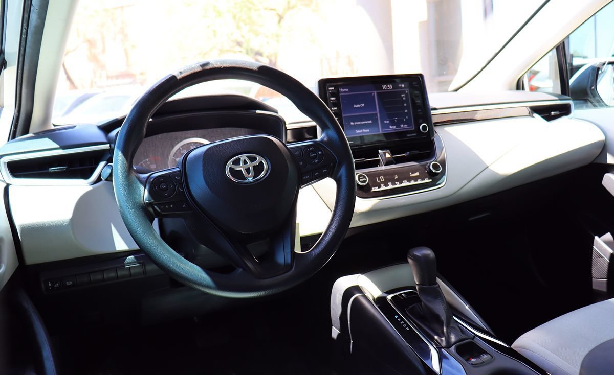 Used 2022 Toyota Corolla LE w/ Carpet Mat Package (TMS) FWD image 34