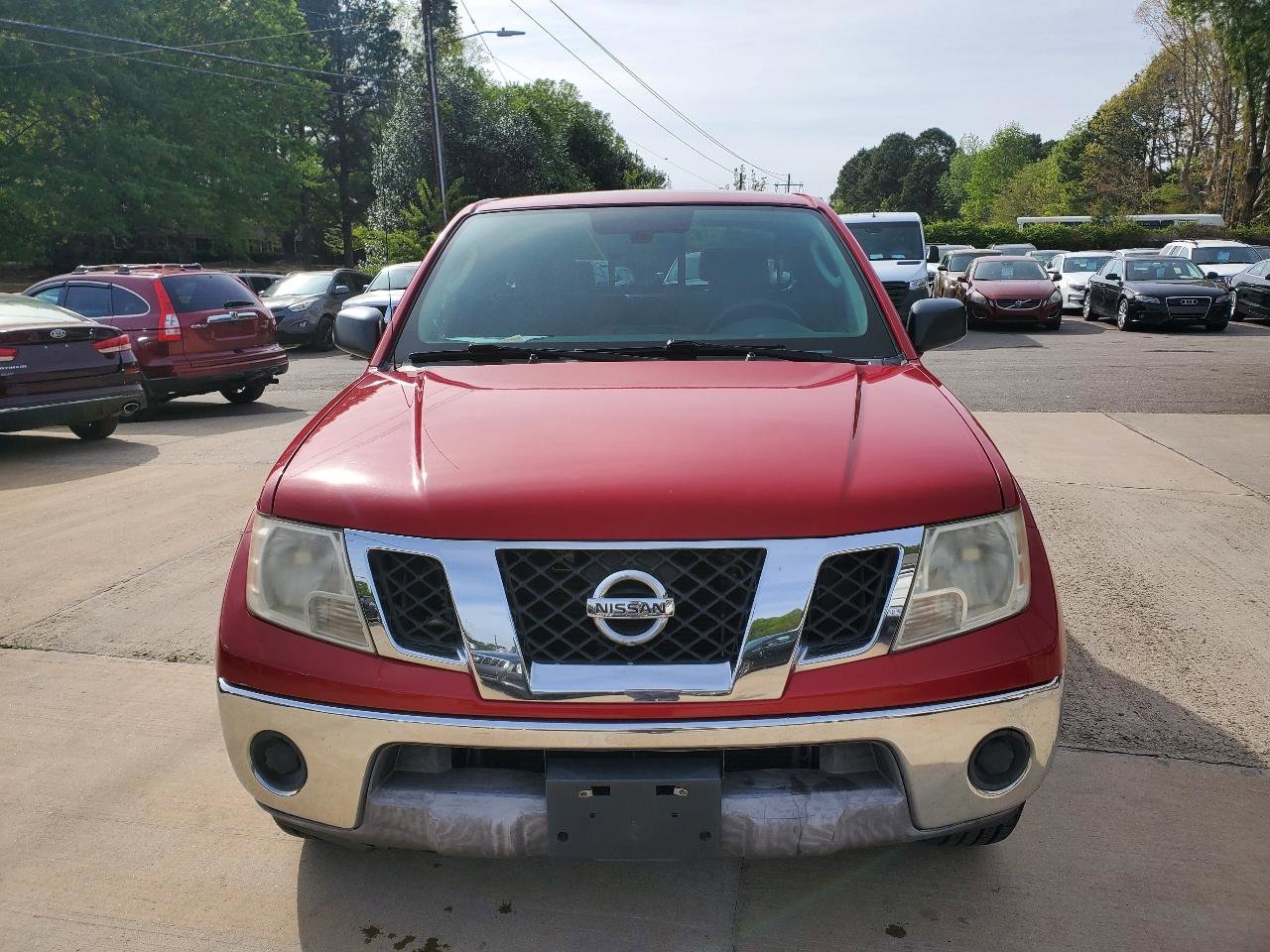 Used 2009 Nissan Frontier SE w/ SE Value Truck Pkg image 2