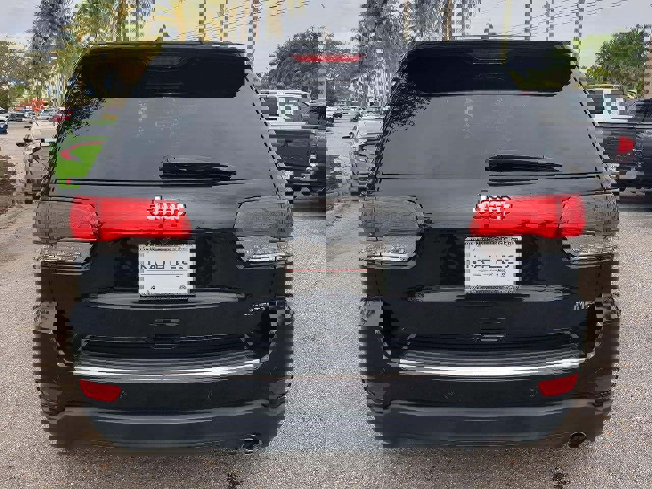 Used 2019 Jeep Grand Cherokee Limited w/ Luxury Group II image 6