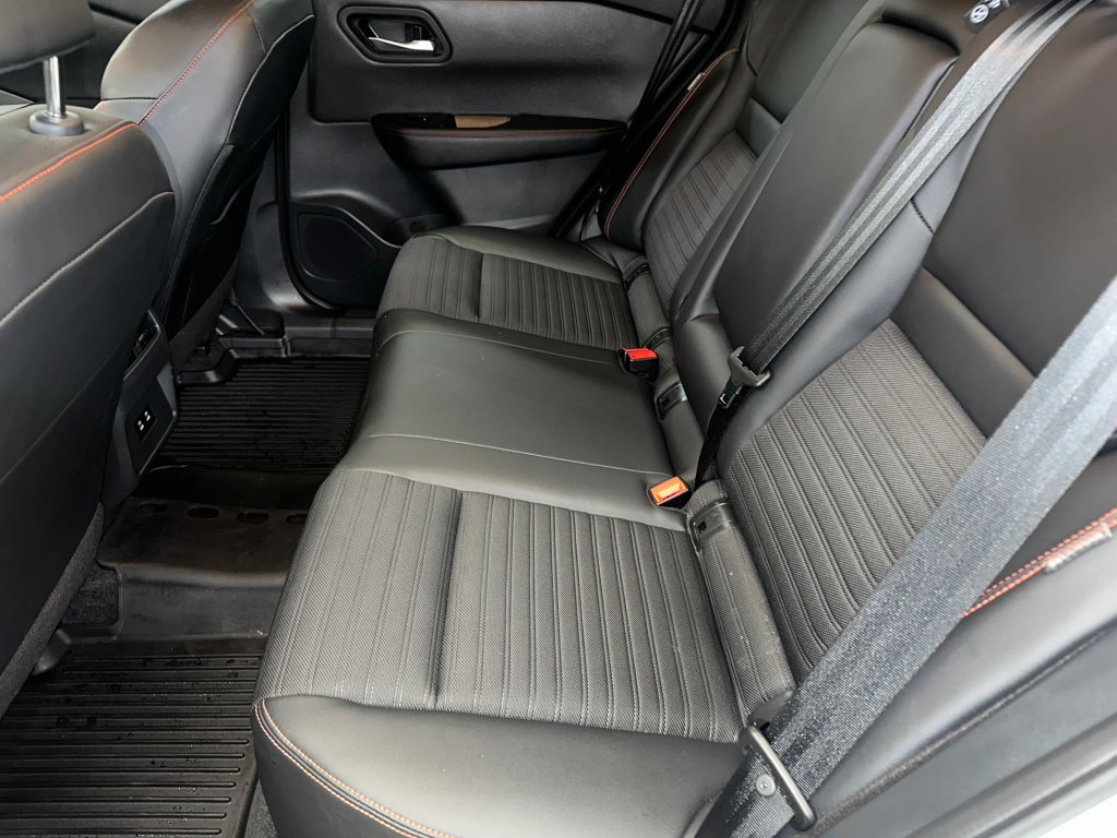 Used 2026 Nissan Rogue SV AWD/4WD image 18