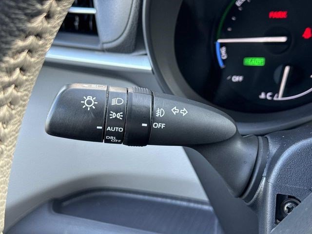 Used 2024 Toyota Sienna XLE image 27