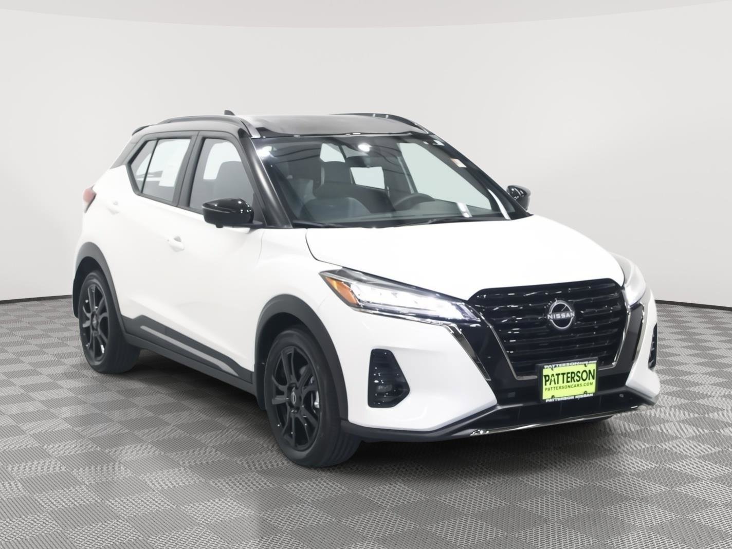 Used 2024 Nissan Kicks SR w/ SR Premium Package video 1