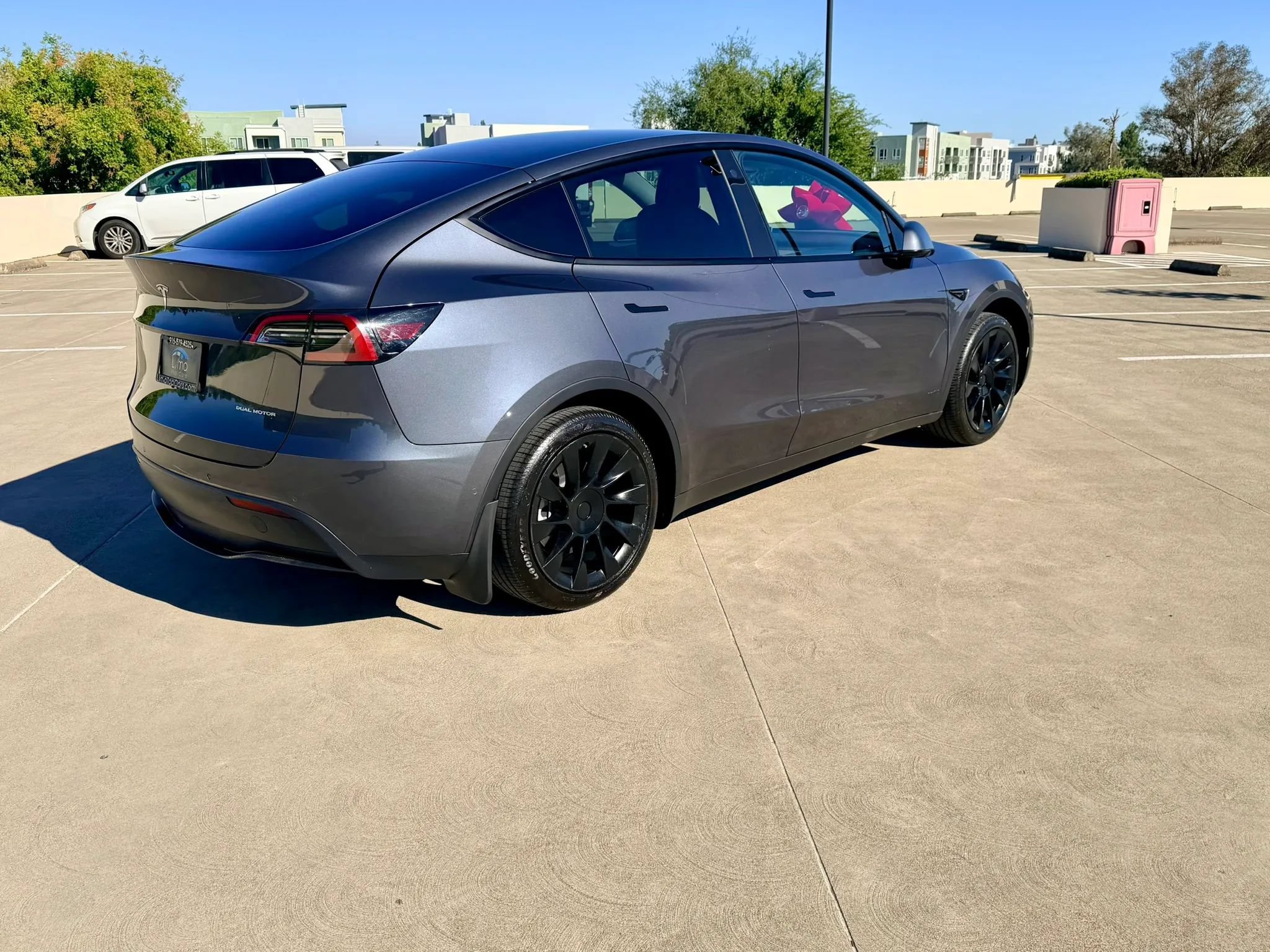 Used 2022 Tesla Model Y Long Range AWD/4WD image 6