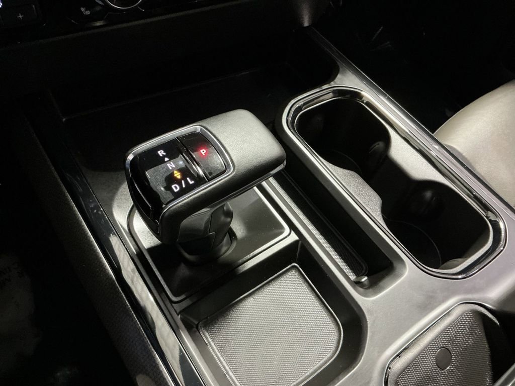 Used 2024 Chevrolet Silverado 1500 ZR2 image 29