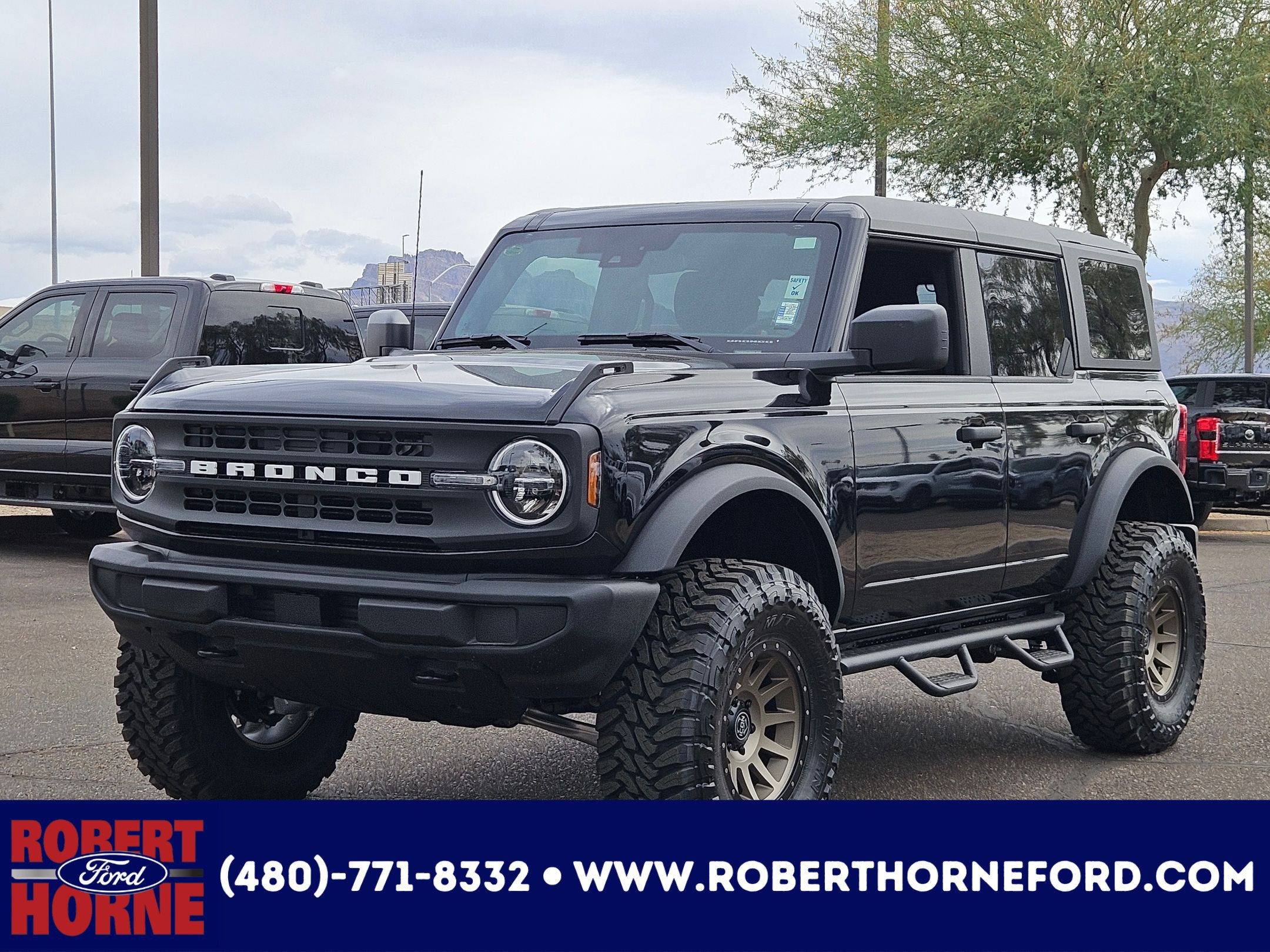 New 2025 Ford Bronco 4-Door image 1