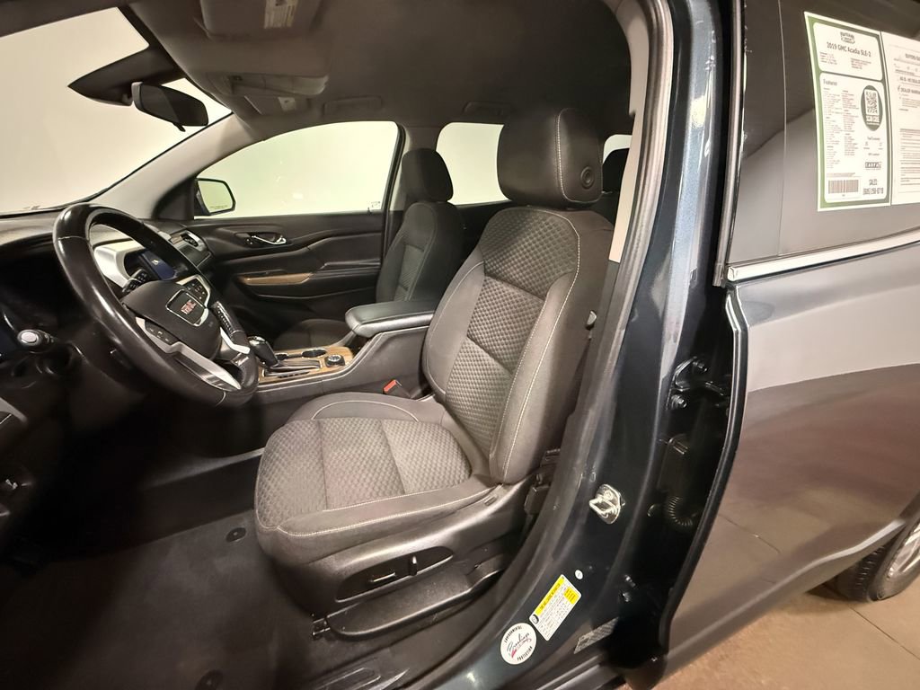 Used 2019 GMC Acadia SLE image 12