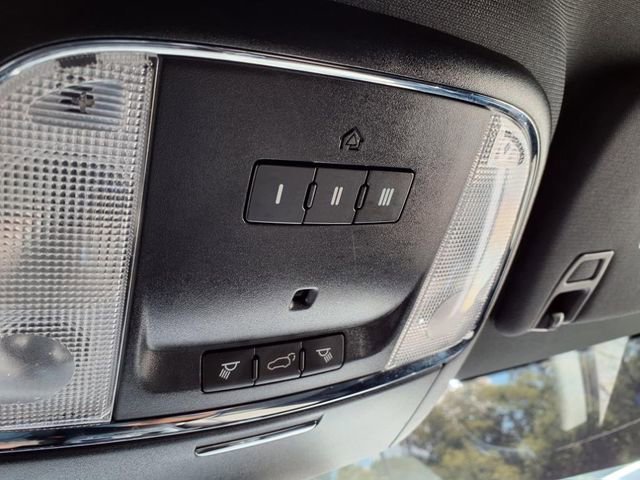 Used 2019 Jeep Grand Cherokee Laredo image 36