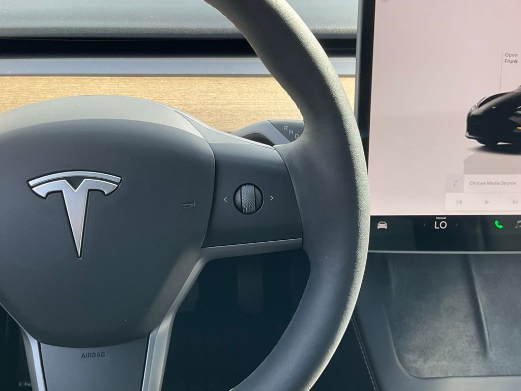 Used 2023 Tesla Model 3 Standard Range RWD image 40
