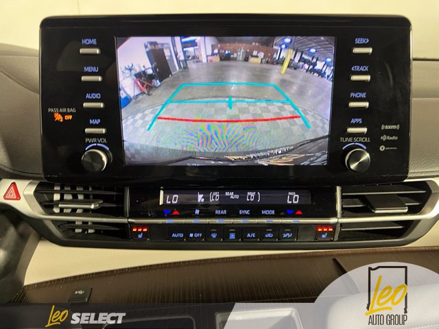 Used 2021 Toyota Sienna XLE FWD image 14