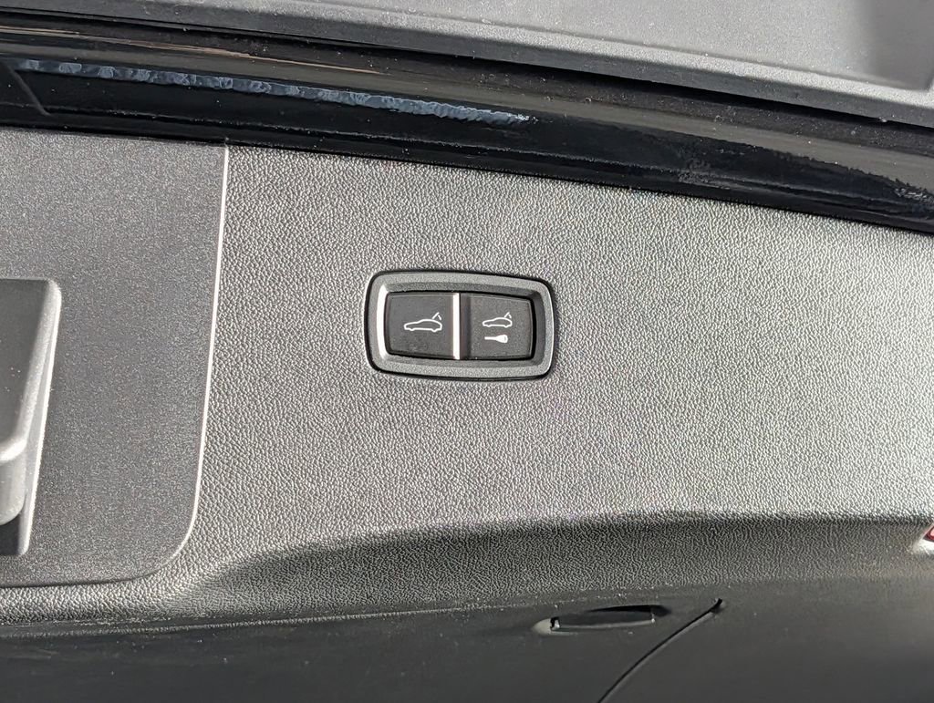 New 2026 Porsche Cayenne Coupe image 18