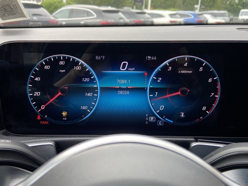 Certified 2022 Mercedes-Benz GLB 250 4MATIC image 15