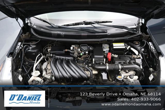 Used 2015 Nissan Versa SV FWD image 43