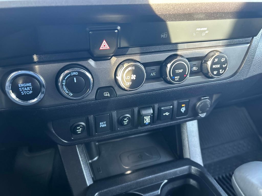 Used 2020 Toyota Tacoma TRD Off-Road image 29