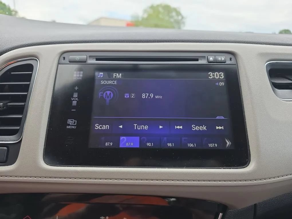 Used 2018 Honda HR-V EX image 26