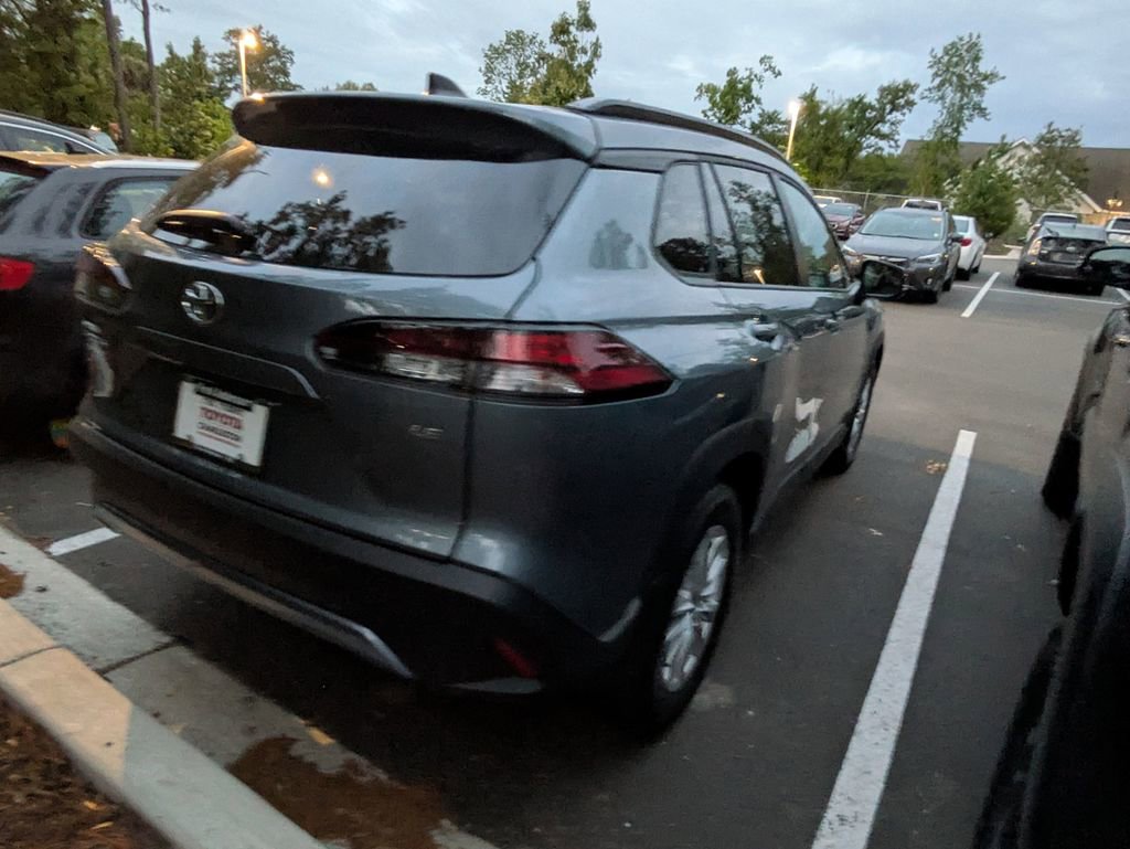 Used 2026 Toyota Corolla Cross LE image 7