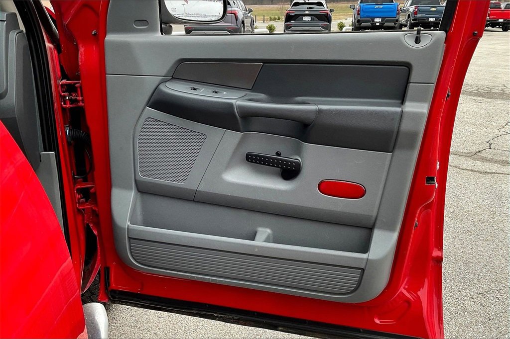 Used 2008 Dodge Ram 1500 Truck ST image 19